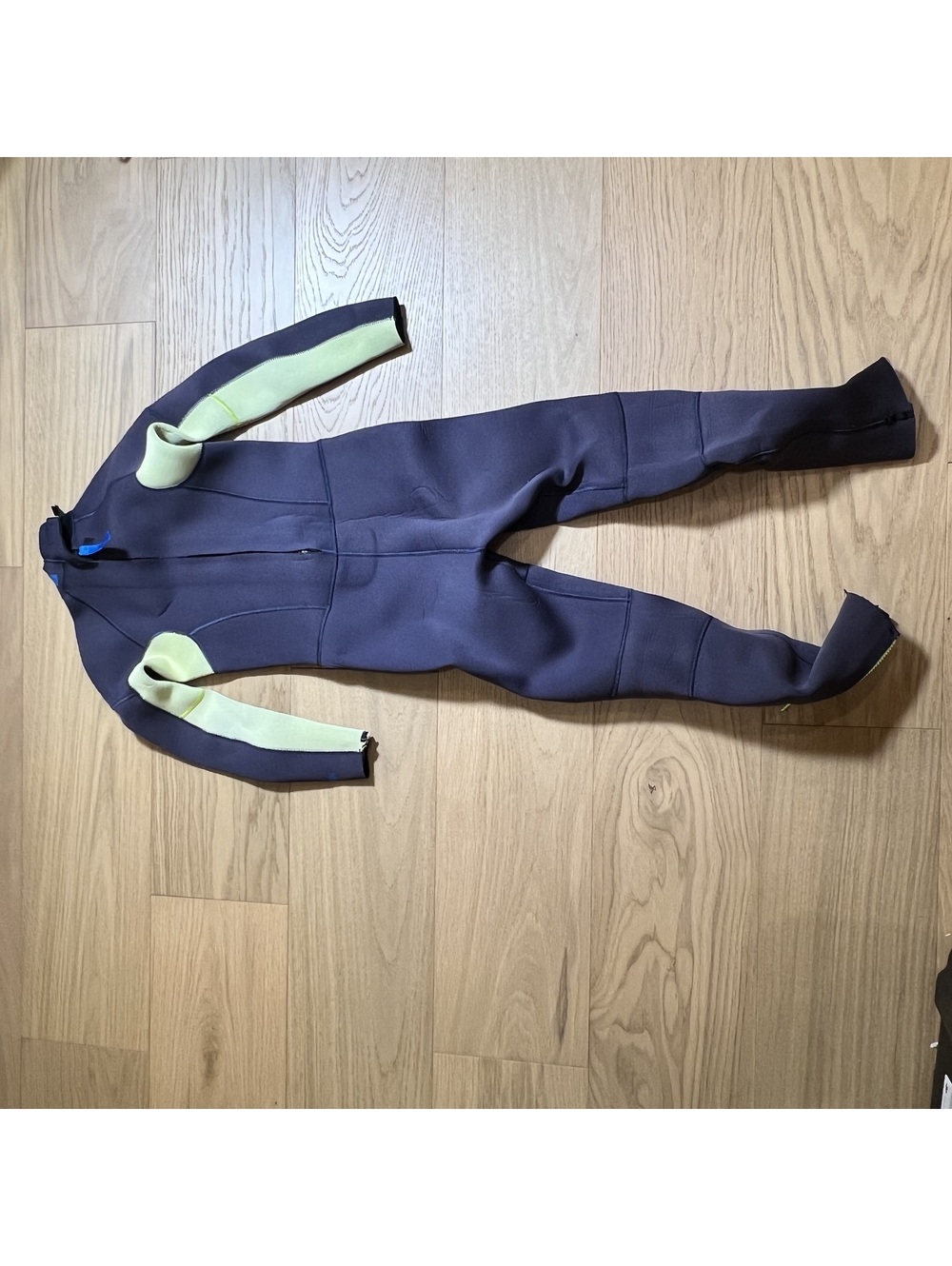 O'Neill Kids' Navy Wetsuit – Size 10